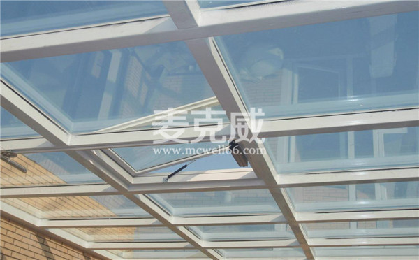 消防排烟窗散热系统